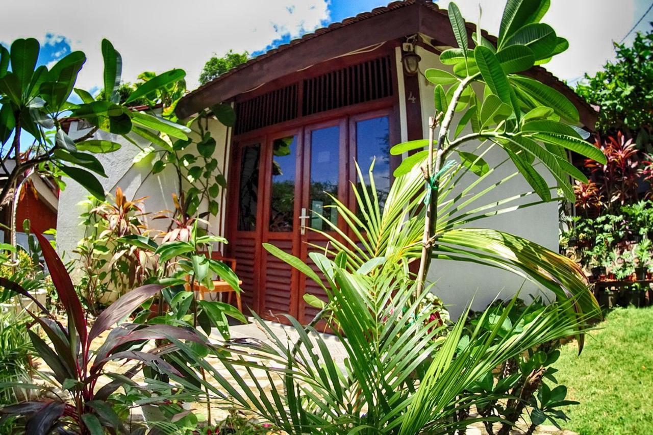 Ayu Hotel Karimunjawa Ngoại thất bức ảnh