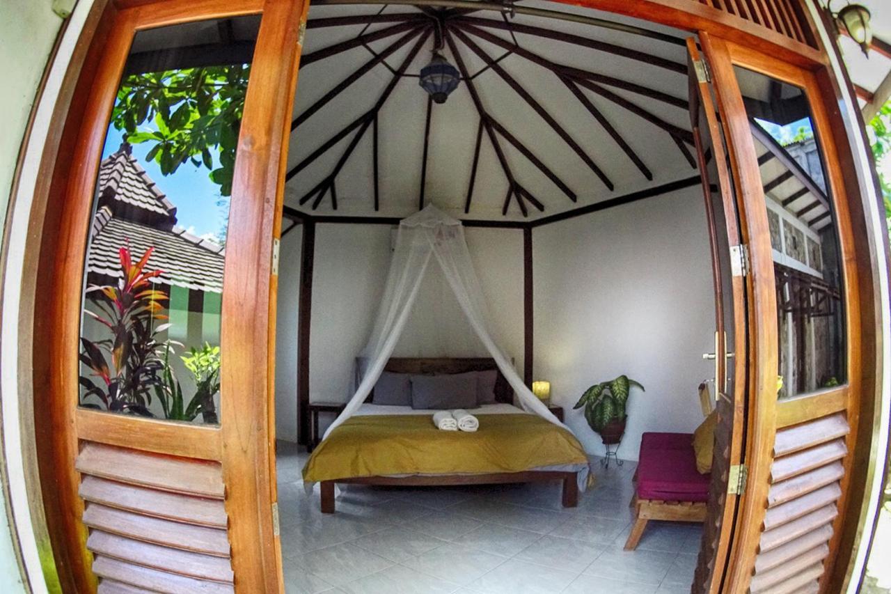 Ayu Hotel Karimunjawa Ngoại thất bức ảnh