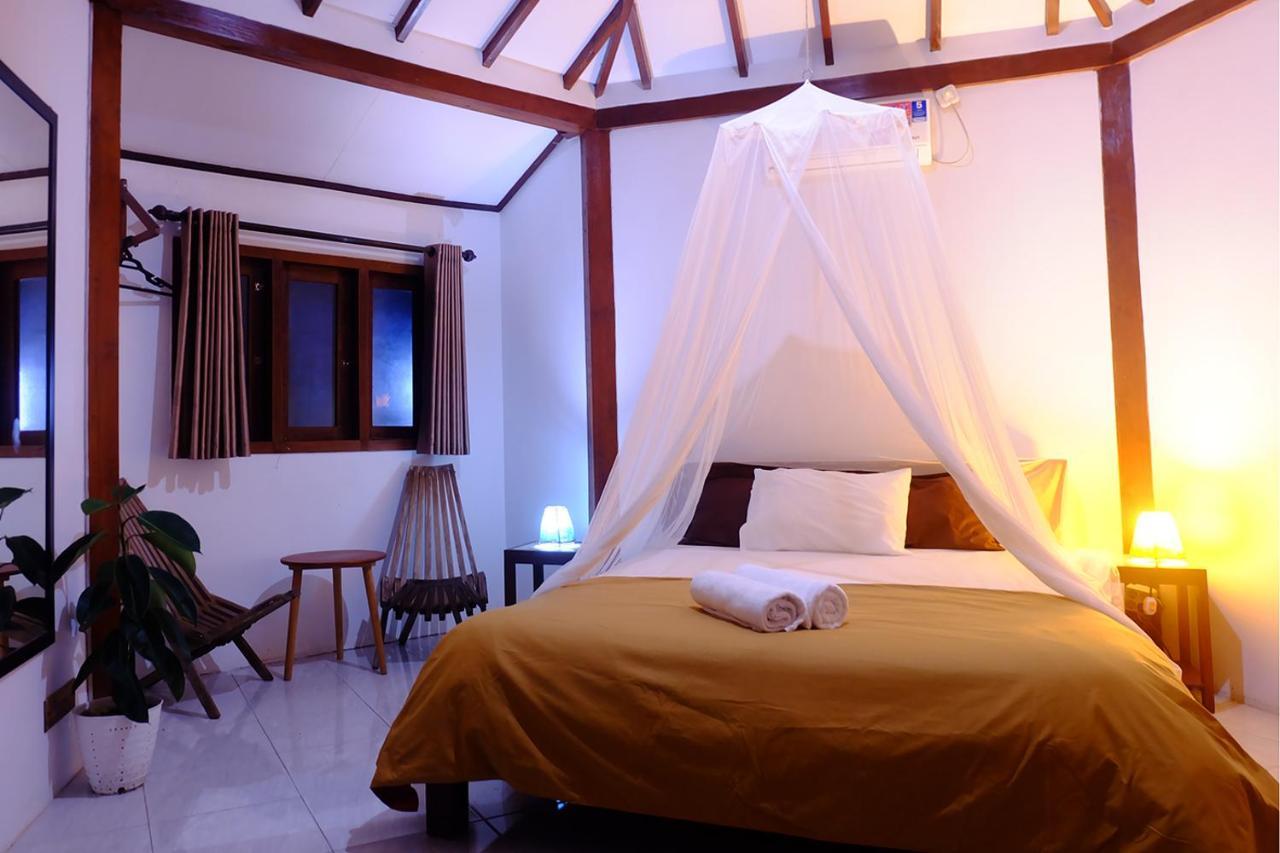 Ayu Hotel Karimunjawa Ngoại thất bức ảnh