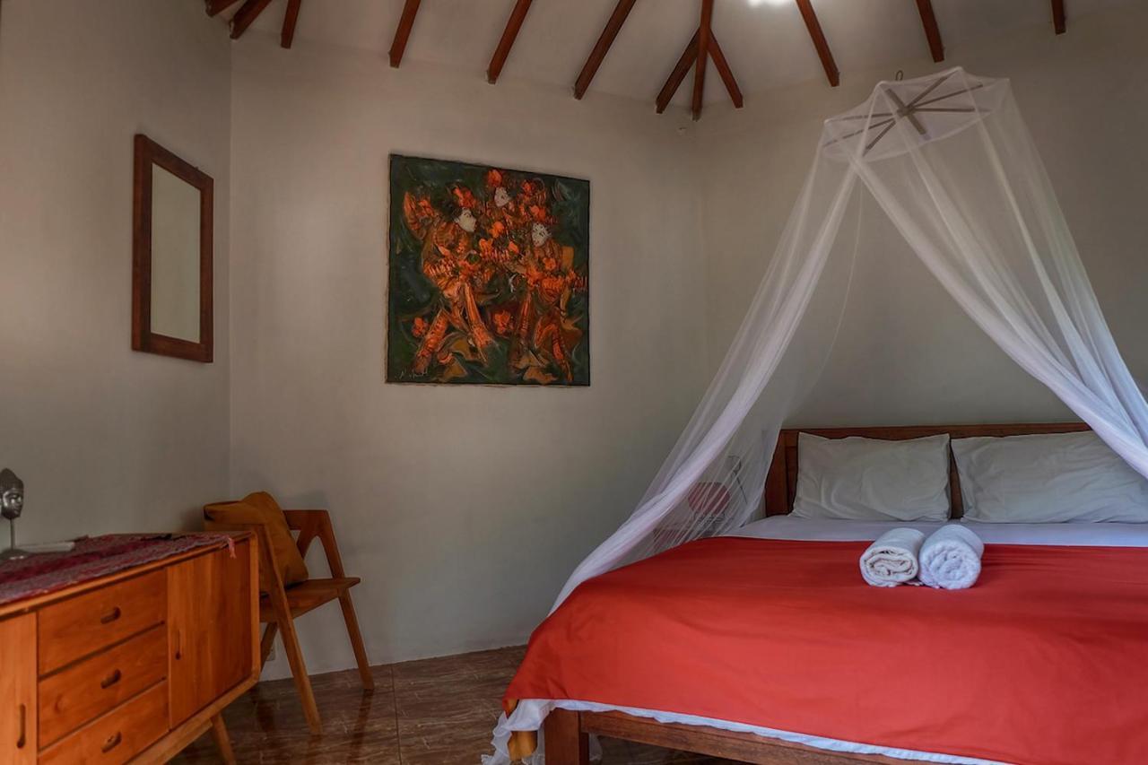 Ayu Hotel Karimunjawa Ngoại thất bức ảnh