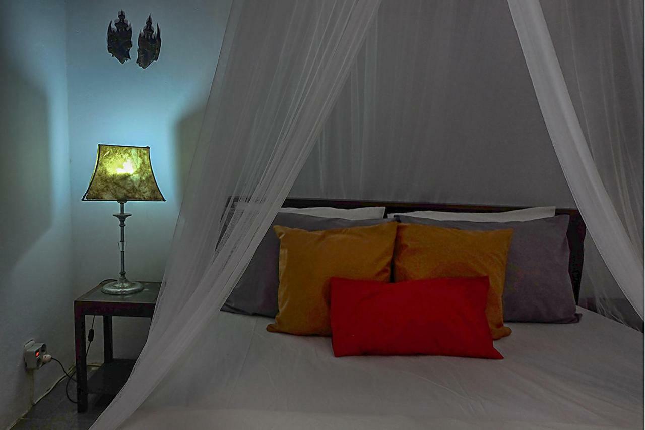 Ayu Hotel Karimunjawa Ngoại thất bức ảnh